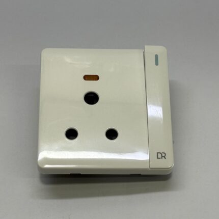 POWER PLUG Xises White