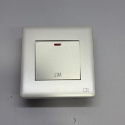 20A SWITCH Xises off white