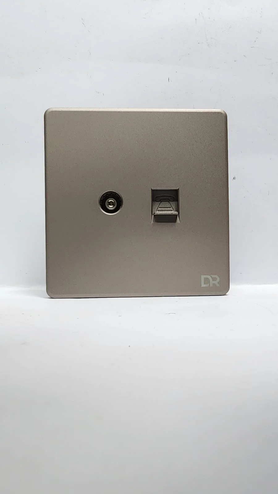 Imperial Rose - Single T.V & Data Sockets - Image 2