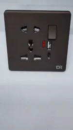 Rich Brown - USB Multi Switch Sockets - Image 2