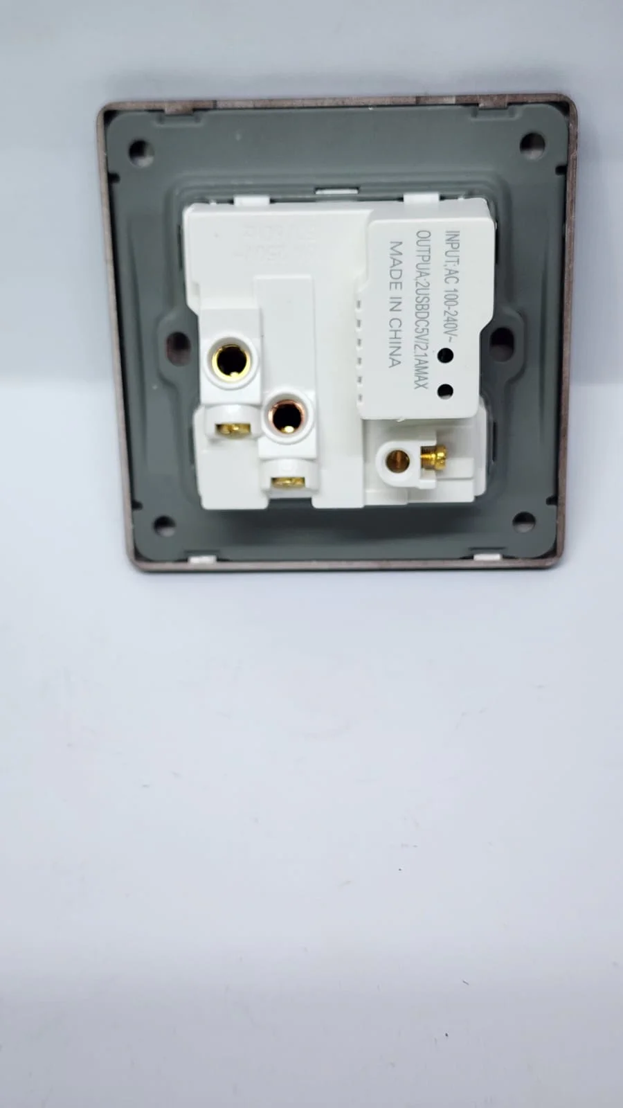 Rich Brown - USB Multi Switch Sockets - Image 3