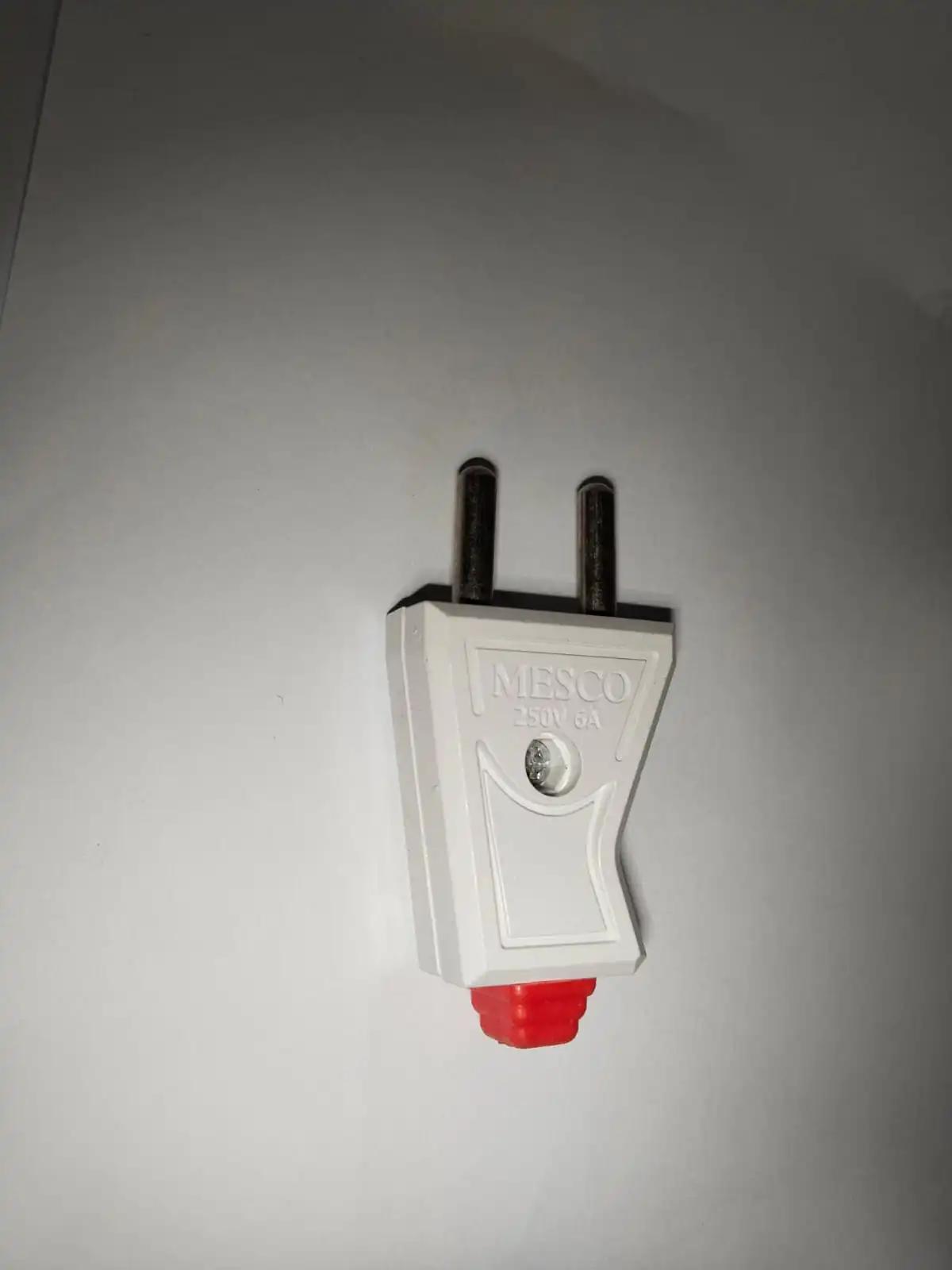Mesco 2 Pin Plug - Image 4