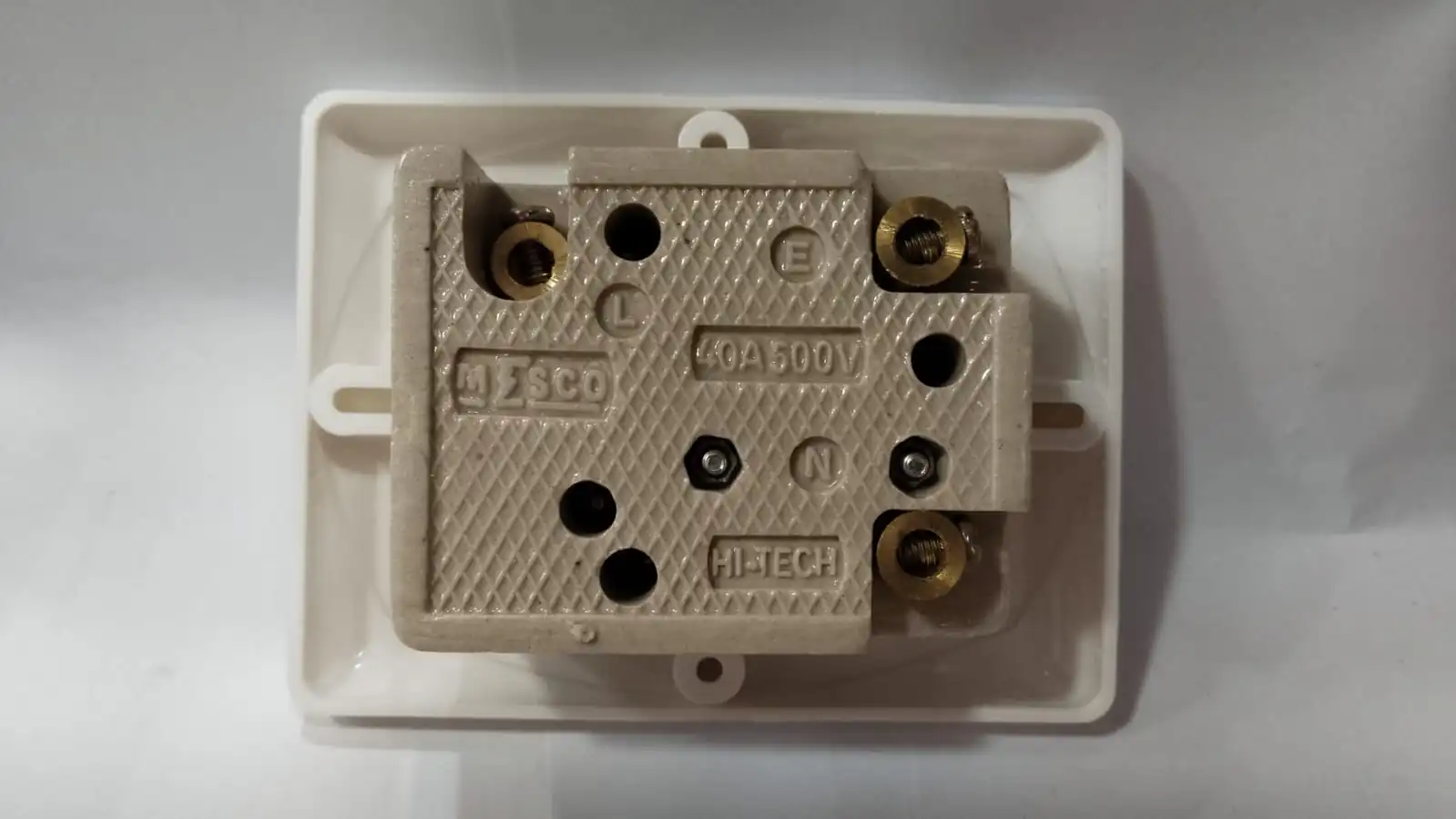 Mesco power plug porcelain 3x4 - Image 3