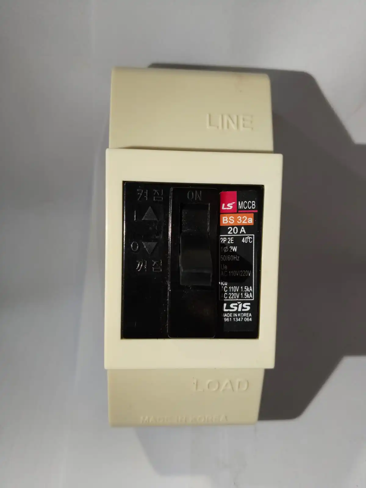 LS safety breaker 20A - Image 5