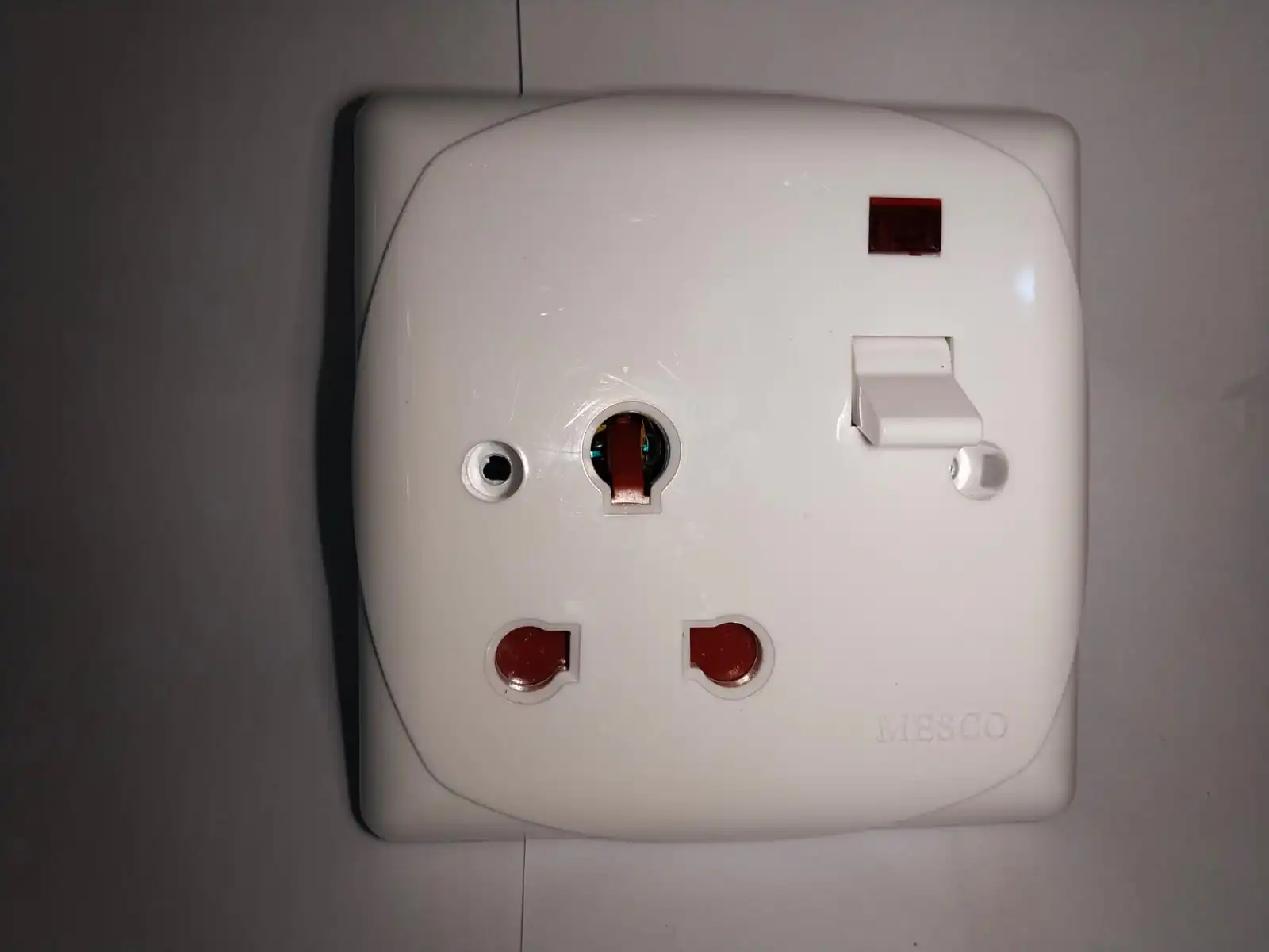 Mesco Power Plug 3x3 Porcelain - Image 3